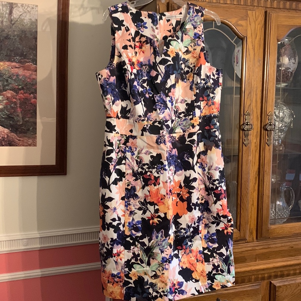 Floral sleeveless dress